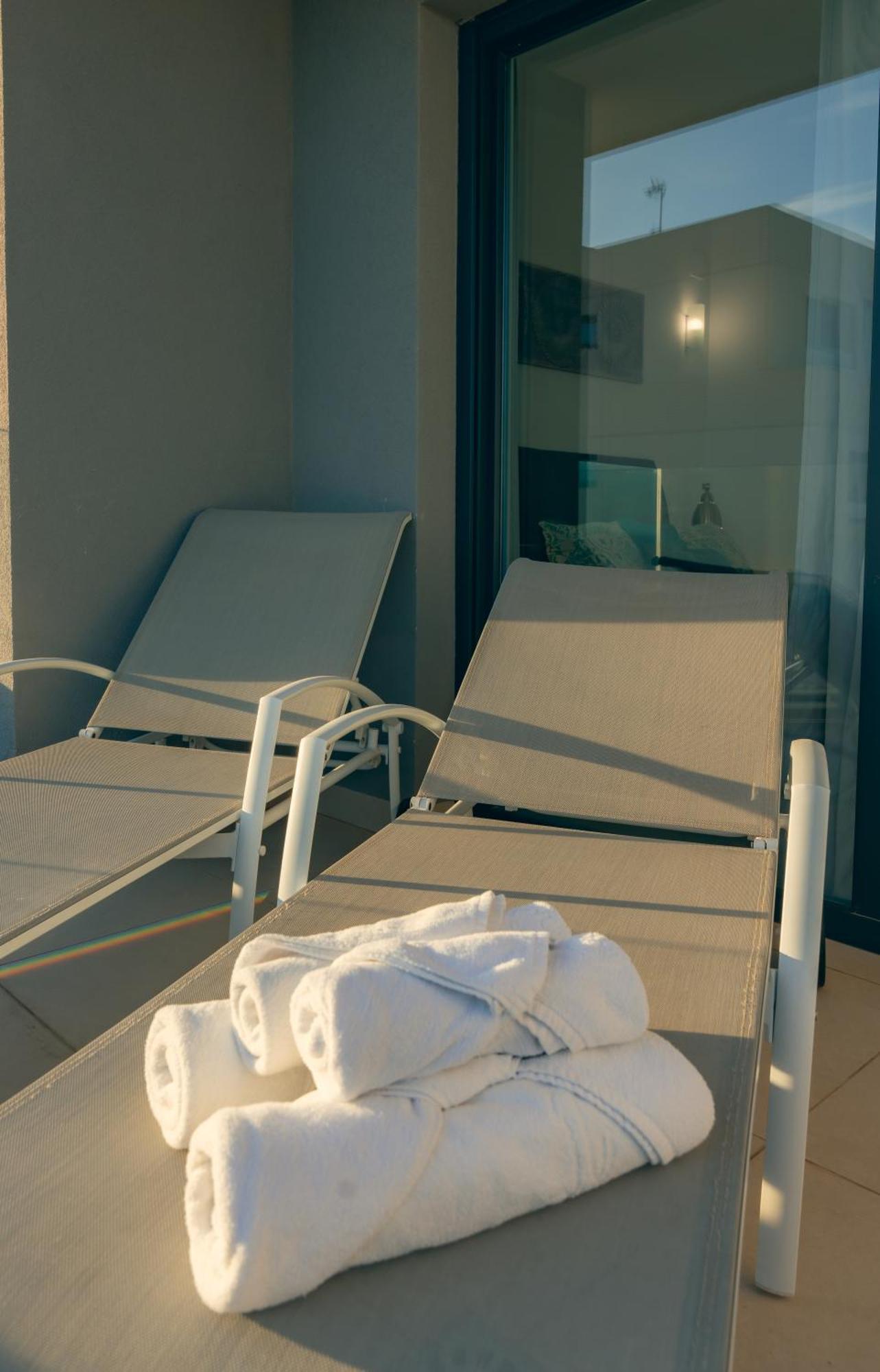 Apartamento Premium Con Jacuzzi Y Vistas Al Mar En Punta Prima, Torrevieja By Rentalole Eksteriør billede